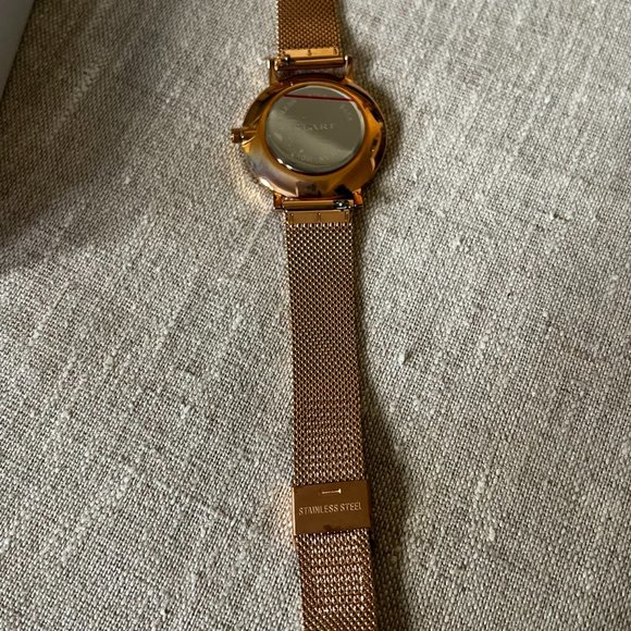 Klarf Minimalist Rose Gold Watch - Picture 6 of 8
